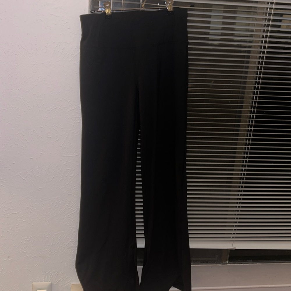 Style : DSG Black Yoga Pants